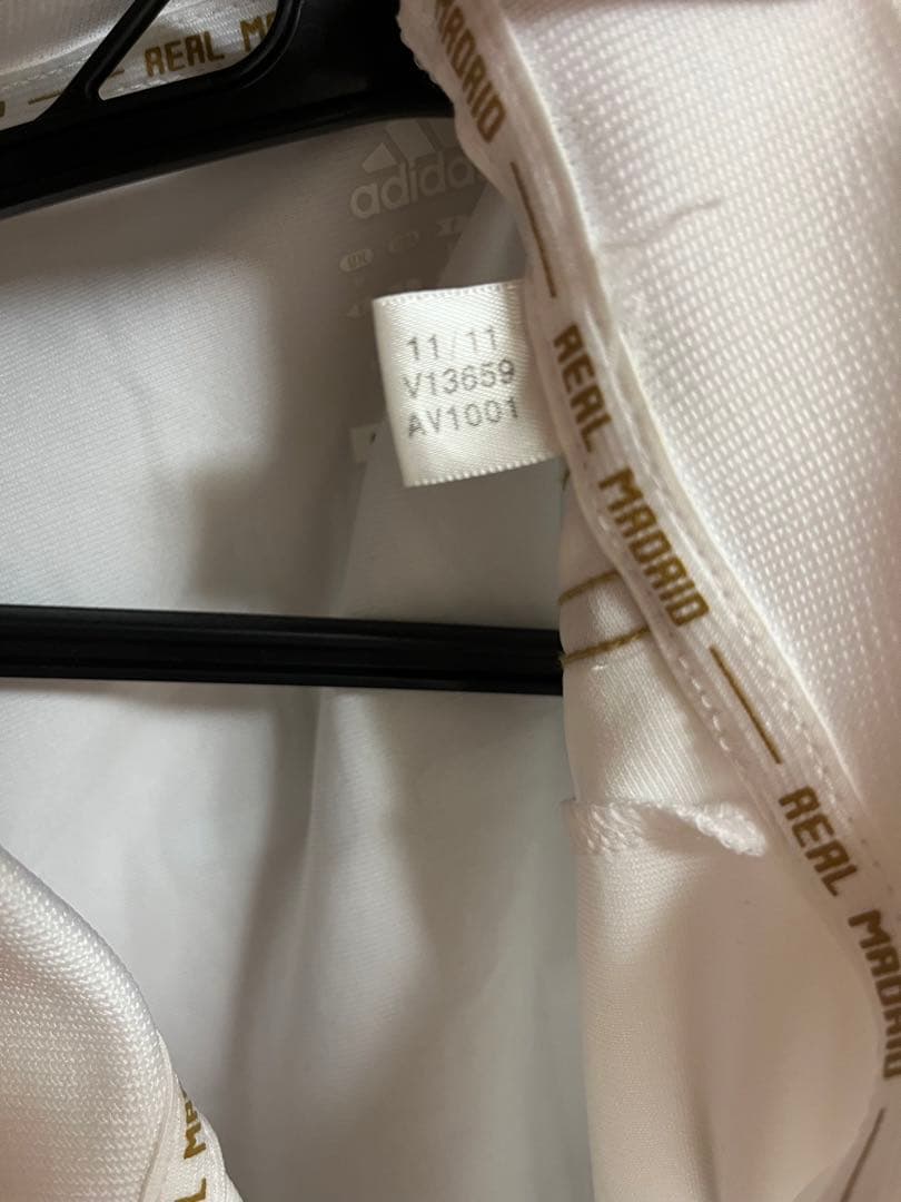 メスト　エジル　ユニフォーム　レアルマドリード　11-12