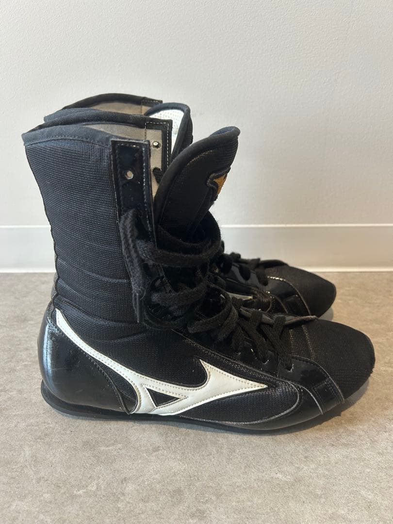 【早い者勝】ミズノMizuno ボクシングシューズ ハイカット ブラックホワイト