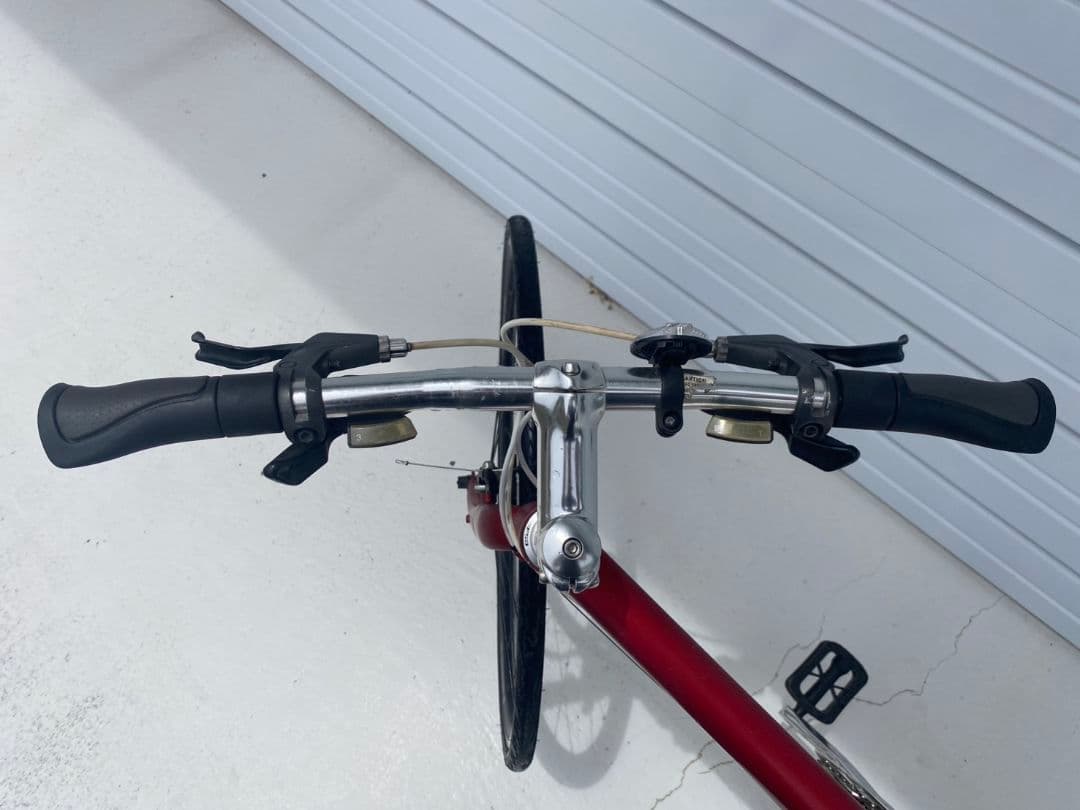 GIANT クロスバイク 赤