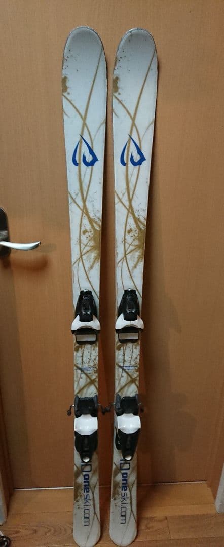 ID ONE MR-J 140㎝ ソール約265～285㎜ モーグル スキー板 D1