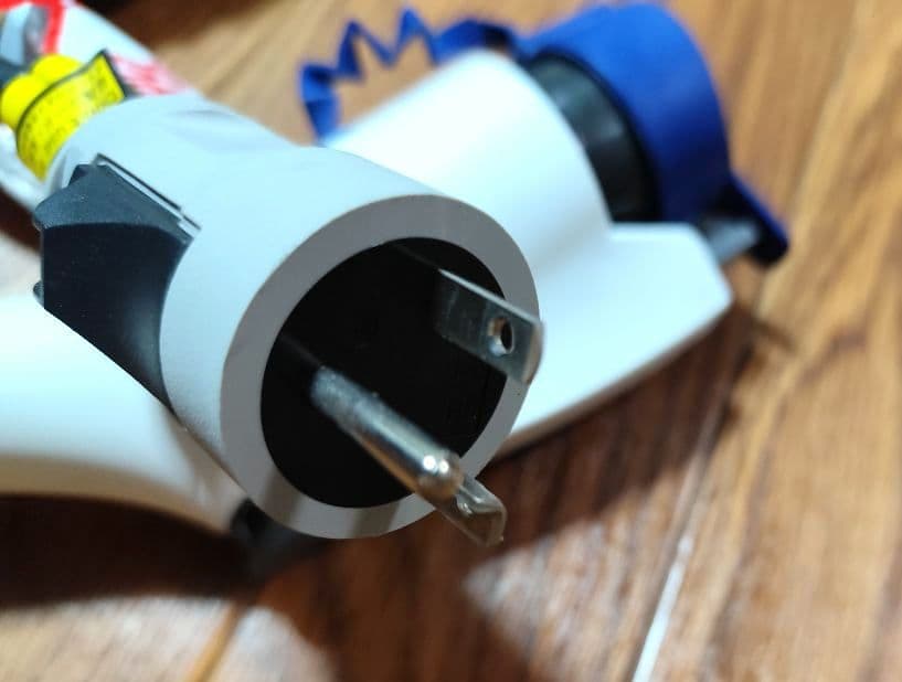 【送料込み】純正　日産リーフ　充電ケーブル　モデル 29690 3NK5E