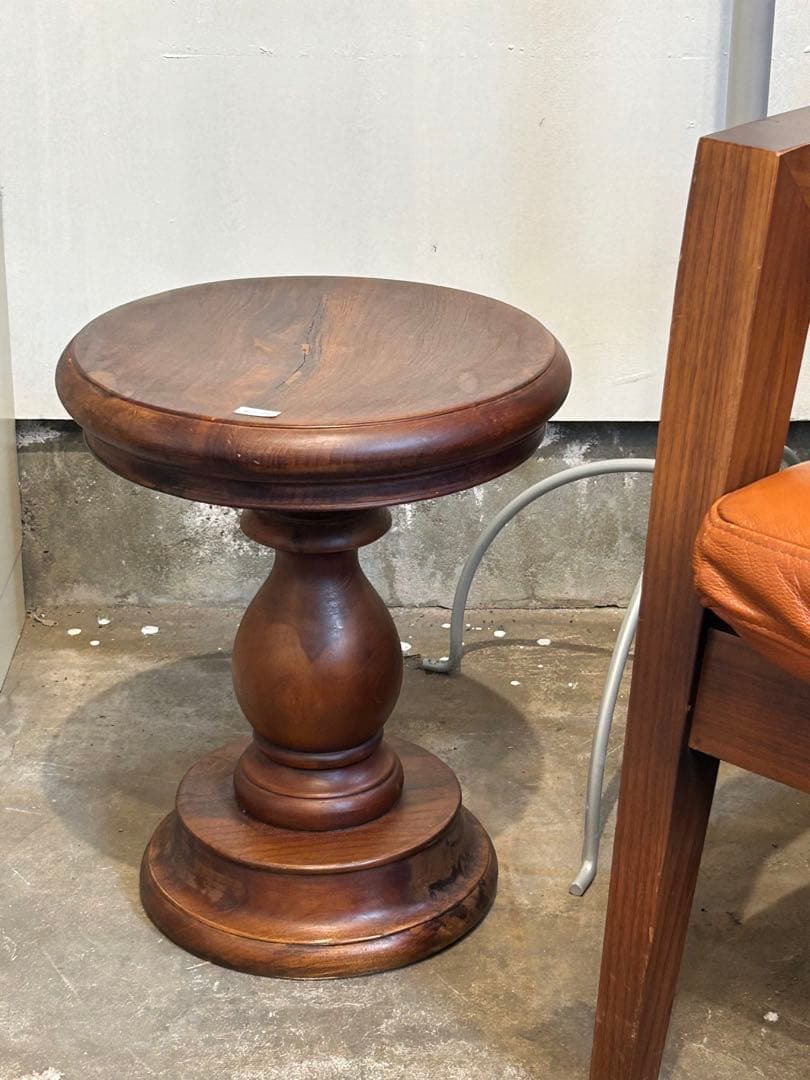 ウッドラウンドサイドテーブル【monoroom町田】