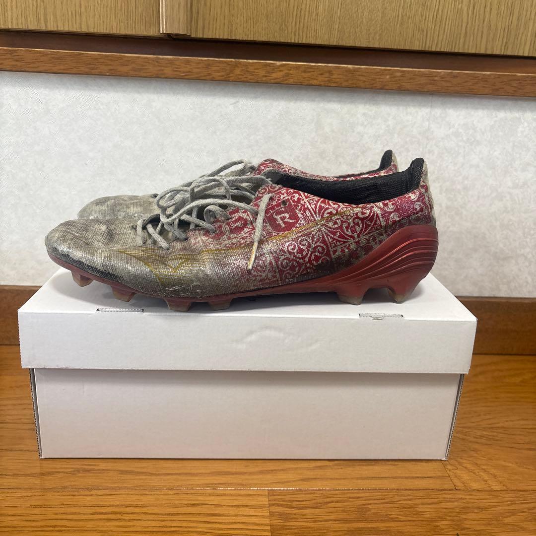 ラモス限定スパイク　赤白黄　スパイク