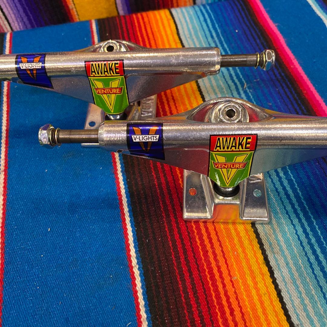 Venture Awake V-Lights トラック シルバー5.6AWAKE VENTURE トラック