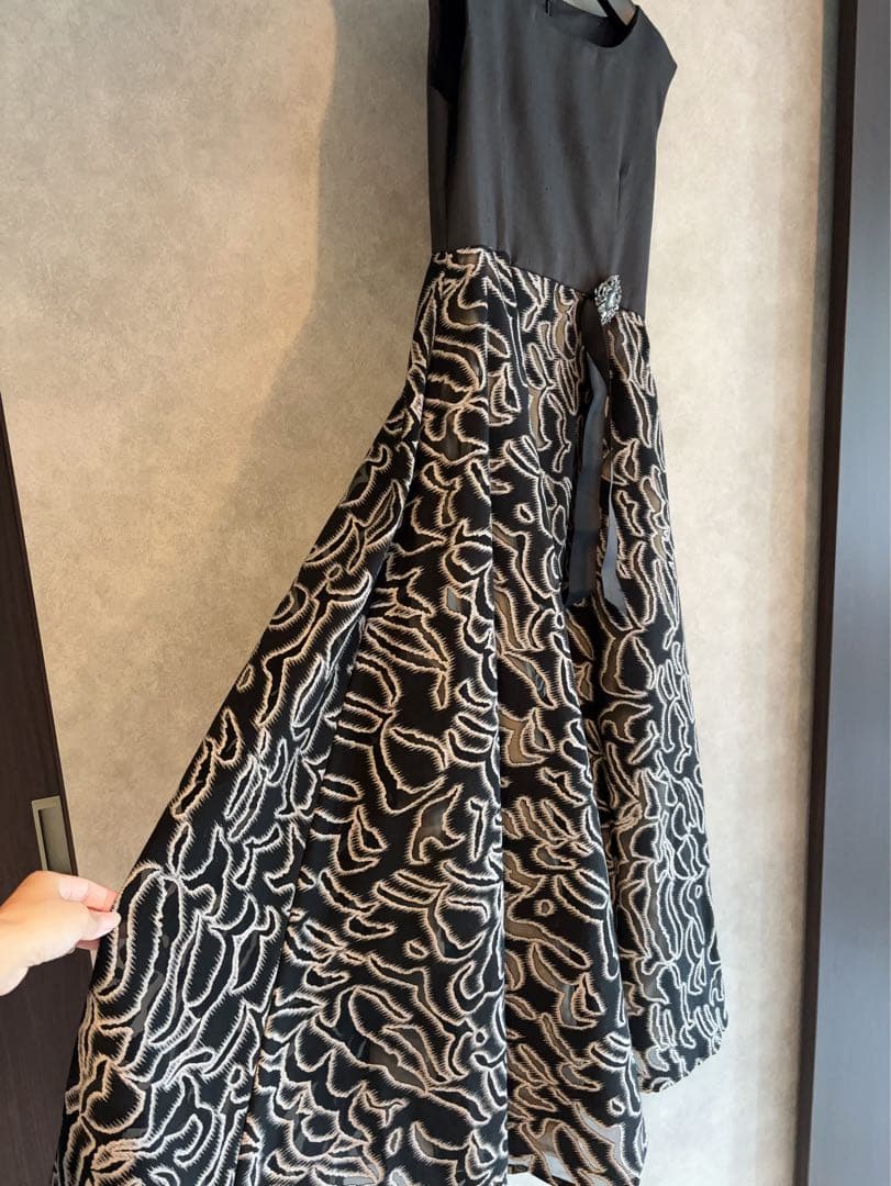 1回着のみ！全円オードリーデザインドレス♡フランス高級変わり生地で素敵なドレープ