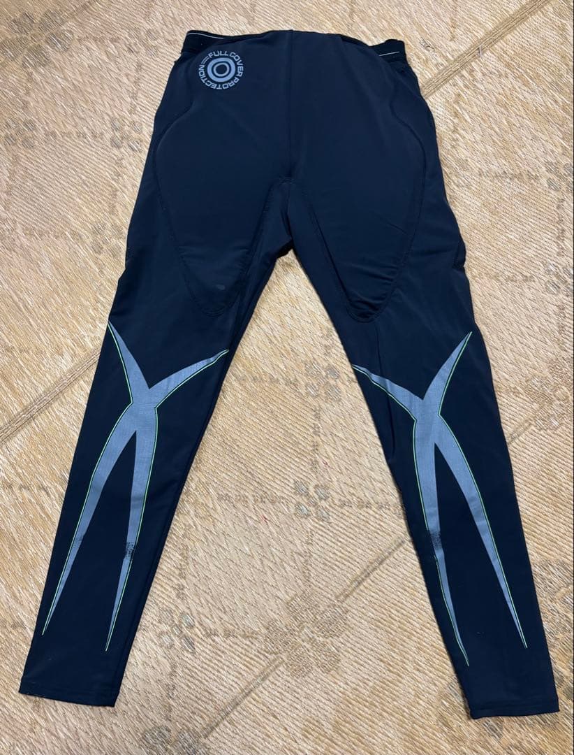 Quiksilver XL スノーボードウェア　上下セット＋α