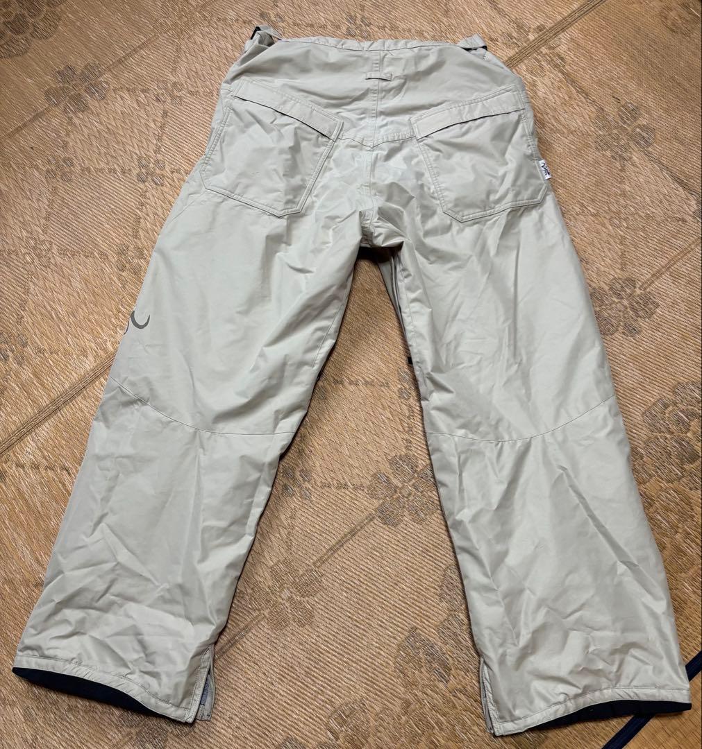 Quiksilver XL スノーボードウェア　上下セット＋α