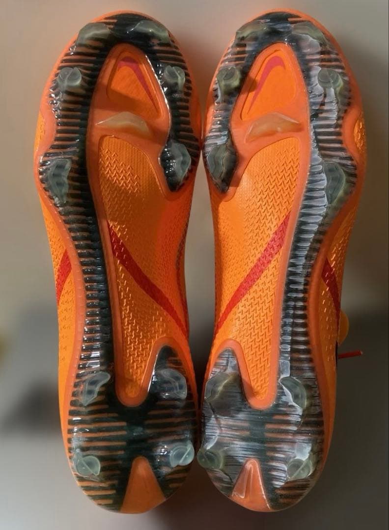 ☆新品未使用 NIKE ファントム GT2 エリート FG 27.5cm