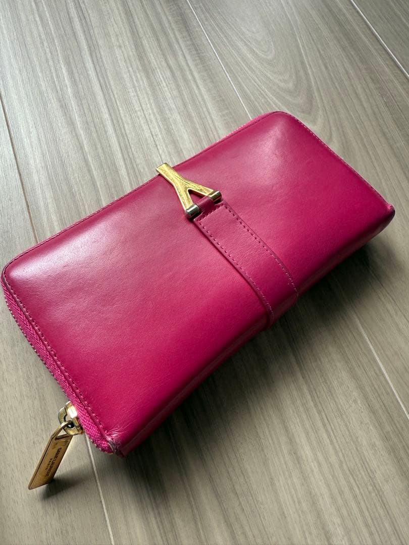 YSL ピンクレザー長財布