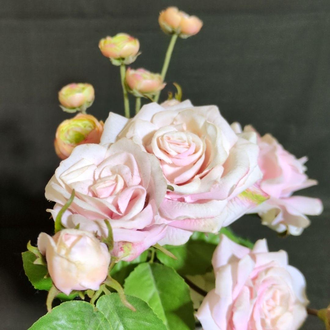 エミリオ•ロバ　プリマローズ　ピンクの薔薇他　造花　アーティフィシャルフラワー