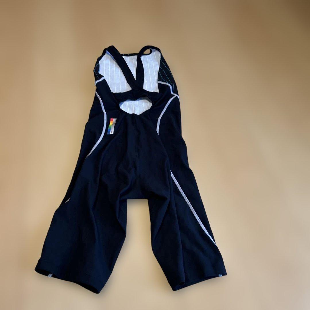 週末値下げ　試着のみ　アリーナ アニエス・ベー 水着 arena タフスーツ