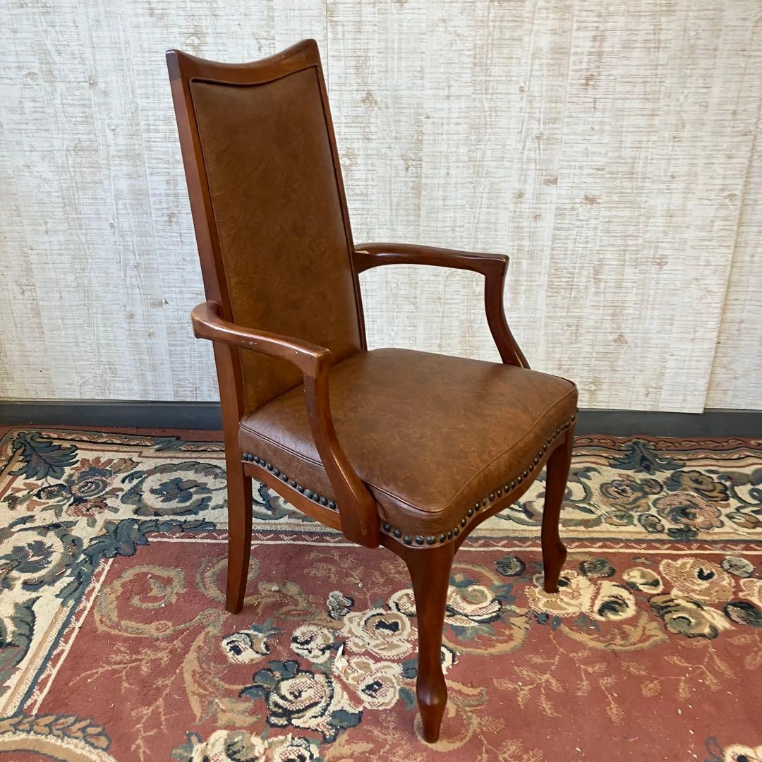 ①北欧レトロ マルニ 木製椅子 鋲打ちダイニングチェア ロビーチェアアームチェア