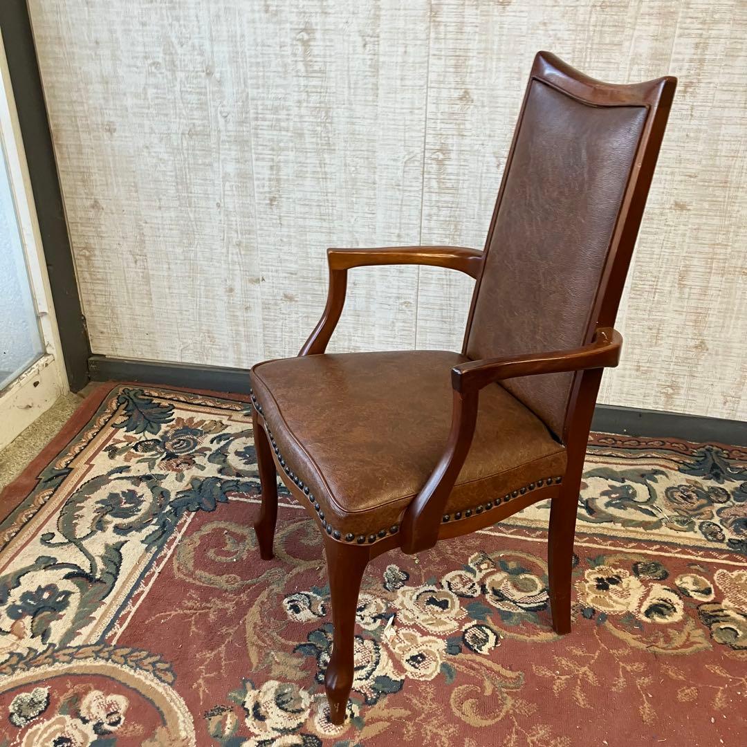 ①北欧レトロ マルニ 木製椅子 鋲打ちダイニングチェア ロビーチェアアームチェア