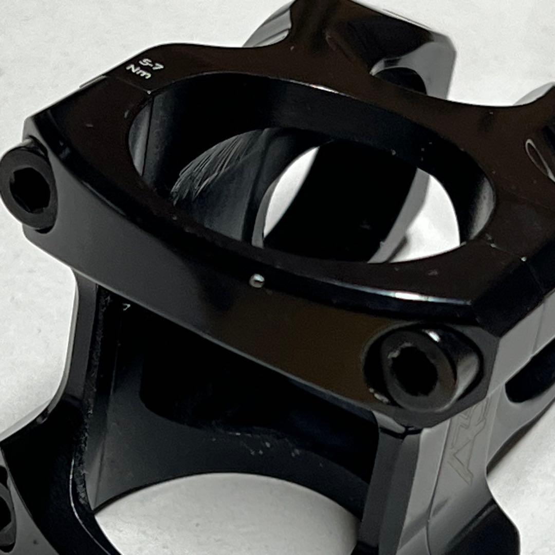 INDUSTRY NINE A35ステム 40mmチタンボルト付き