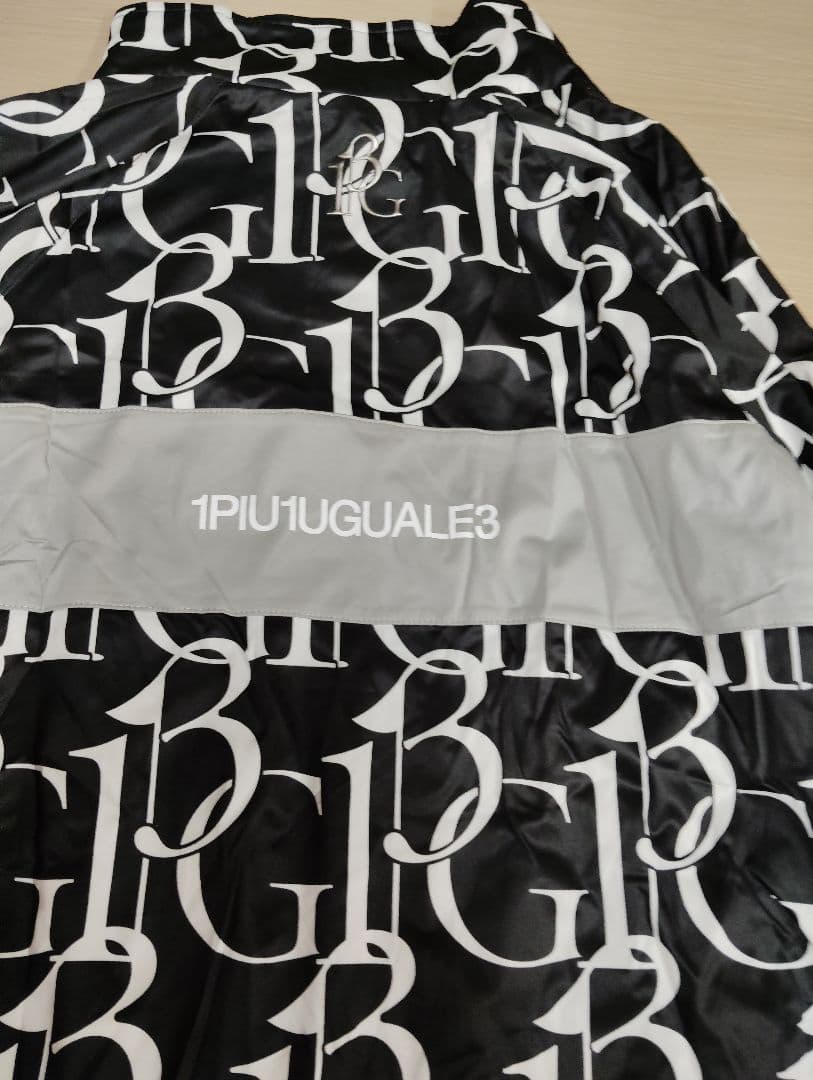 1PIU1UGUALE3 GOLF プルオーバースニードジャック ブルゾン