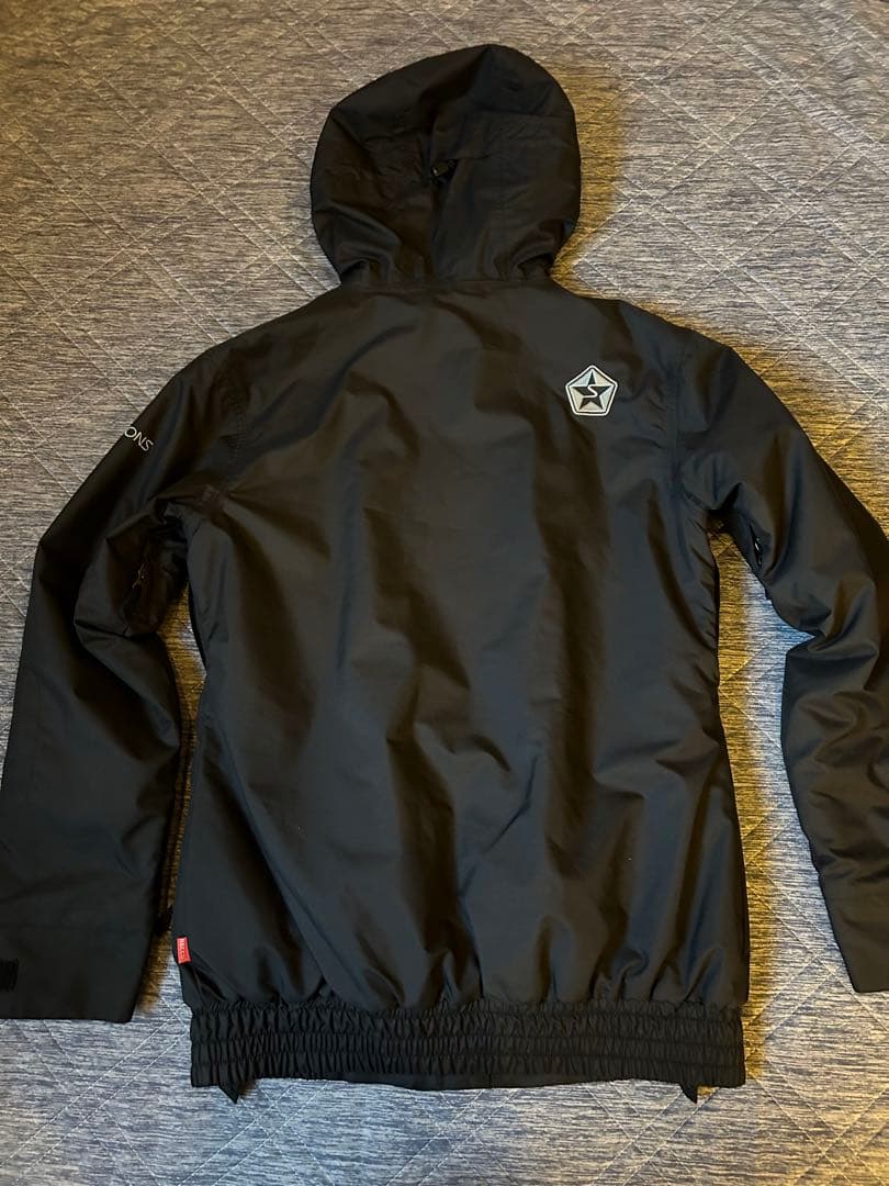 Mサイズ 黒 フード付きジャケット