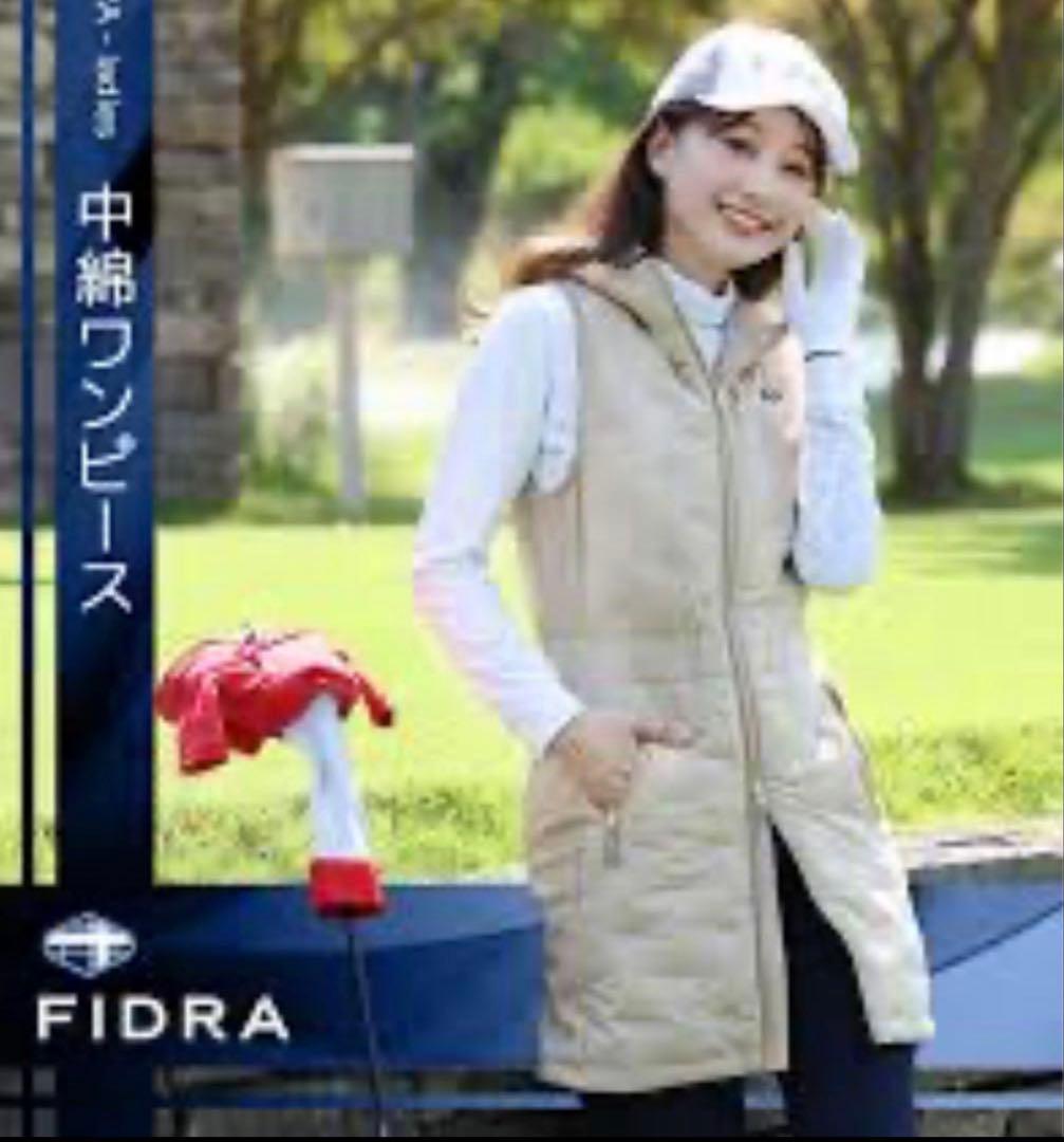 中綿　ベスト　ワンピース　ベージュ　秋冬　スカート　ゴルフウェア　フード付き