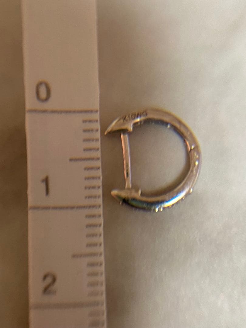 10金ダイヤモンド0.05ctバー型ピアス(片耳用)の通販はau PAY