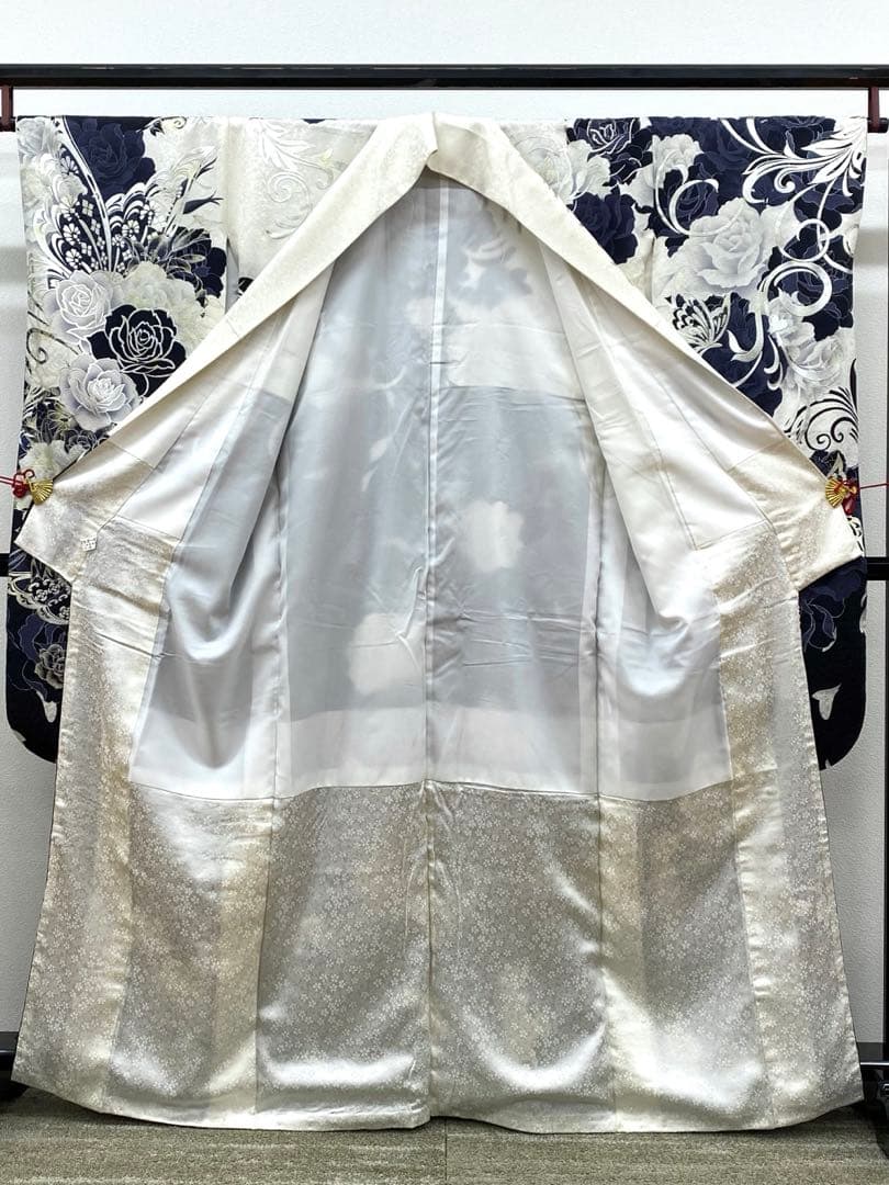 振袖 豪華 刺繍 金彩 紋意匠 薔薇尽くし 身丈160cm 撥水加工済