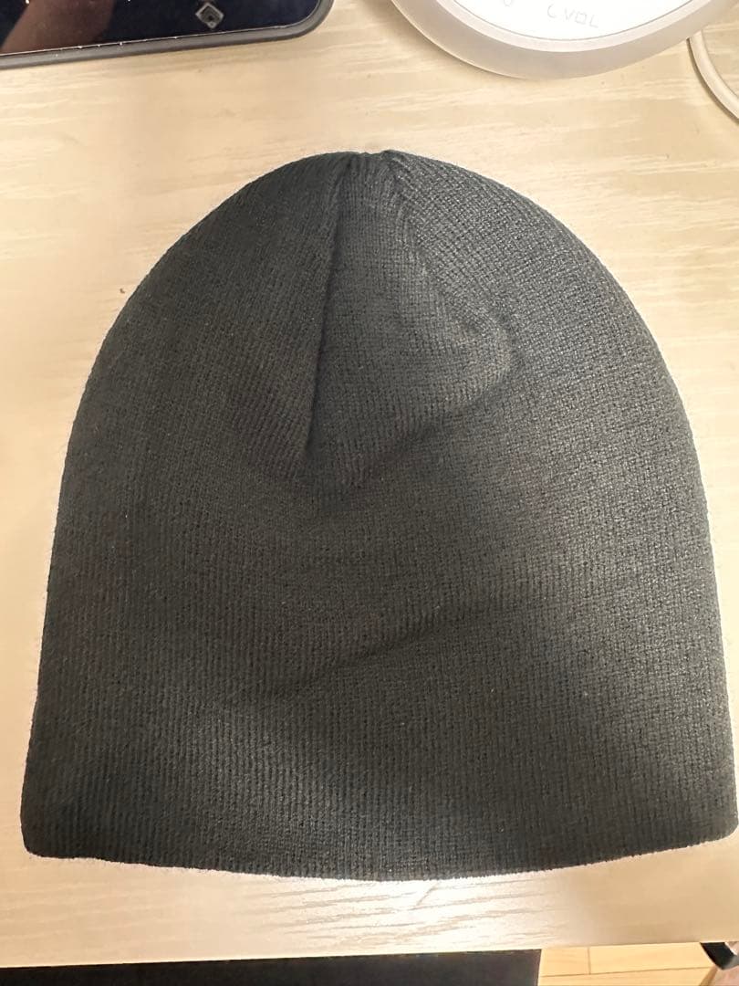 ideaswam 黒 刺繍ロゴ ビーニー - メルカリ