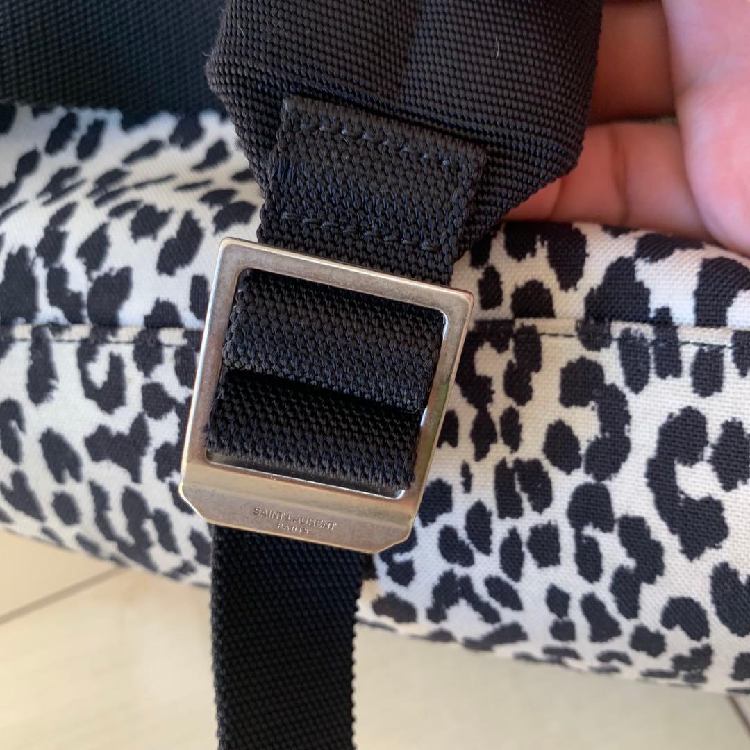 SAINT LAURENT ベイビーキャット柄バックパック