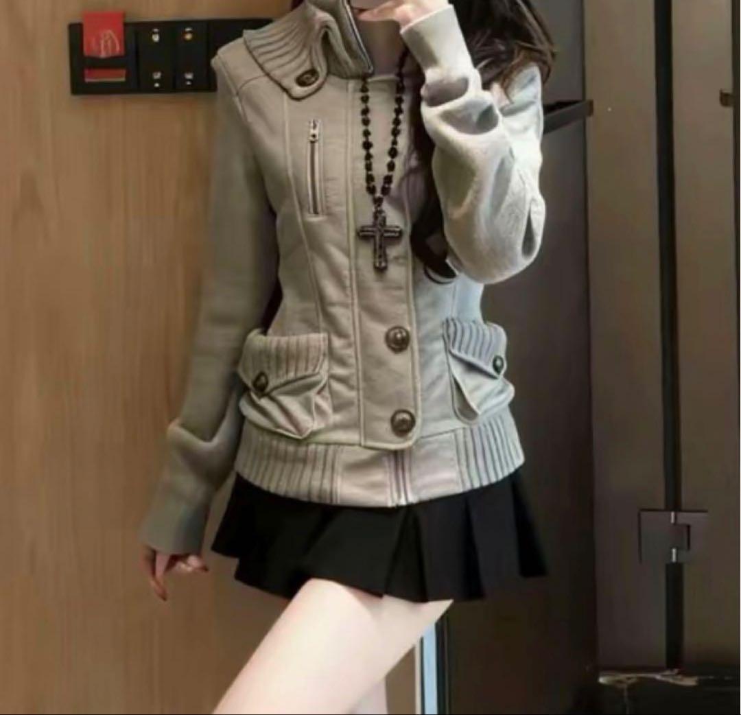 ヴィンテージ風 grunge スウェットジャケット 古着系 Y2K ダークコア