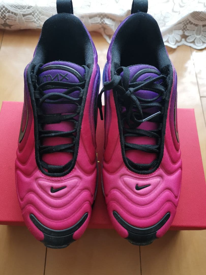 NIKE エアマックス720　⭐️値下げ