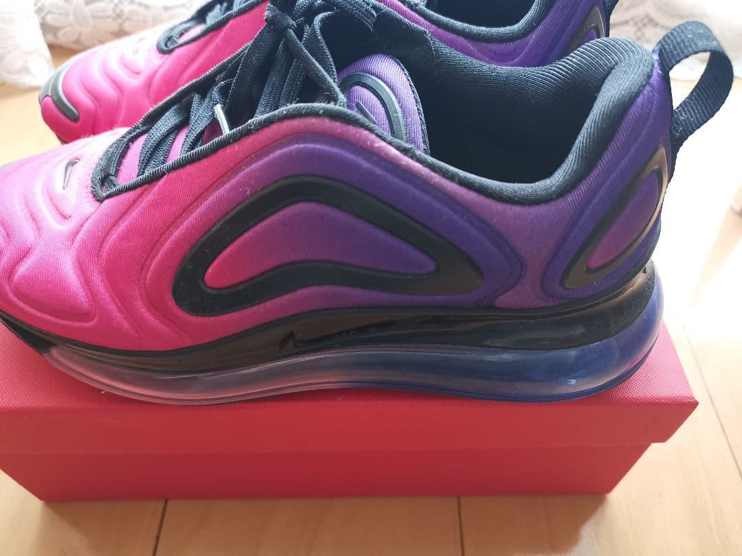 NIKE エアマックス720　⭐️値下げ