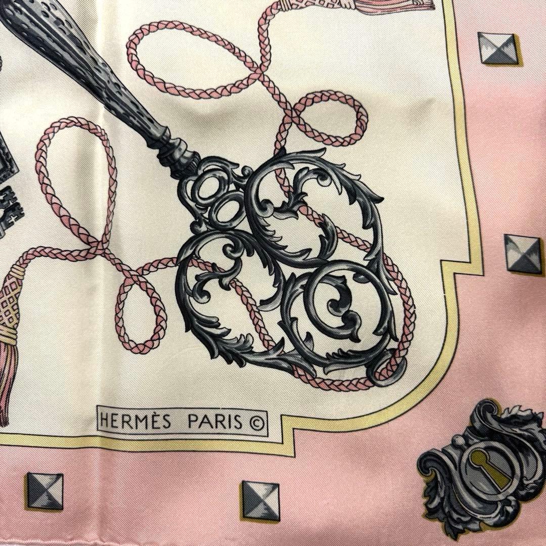 エルメス　鍵とタッセルデザイン ヴィンテージ　シルクスカーフ