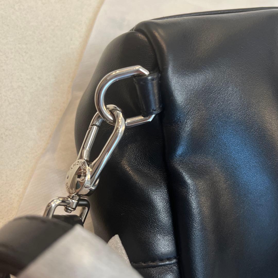 GIVENCHY ナノ バックパック