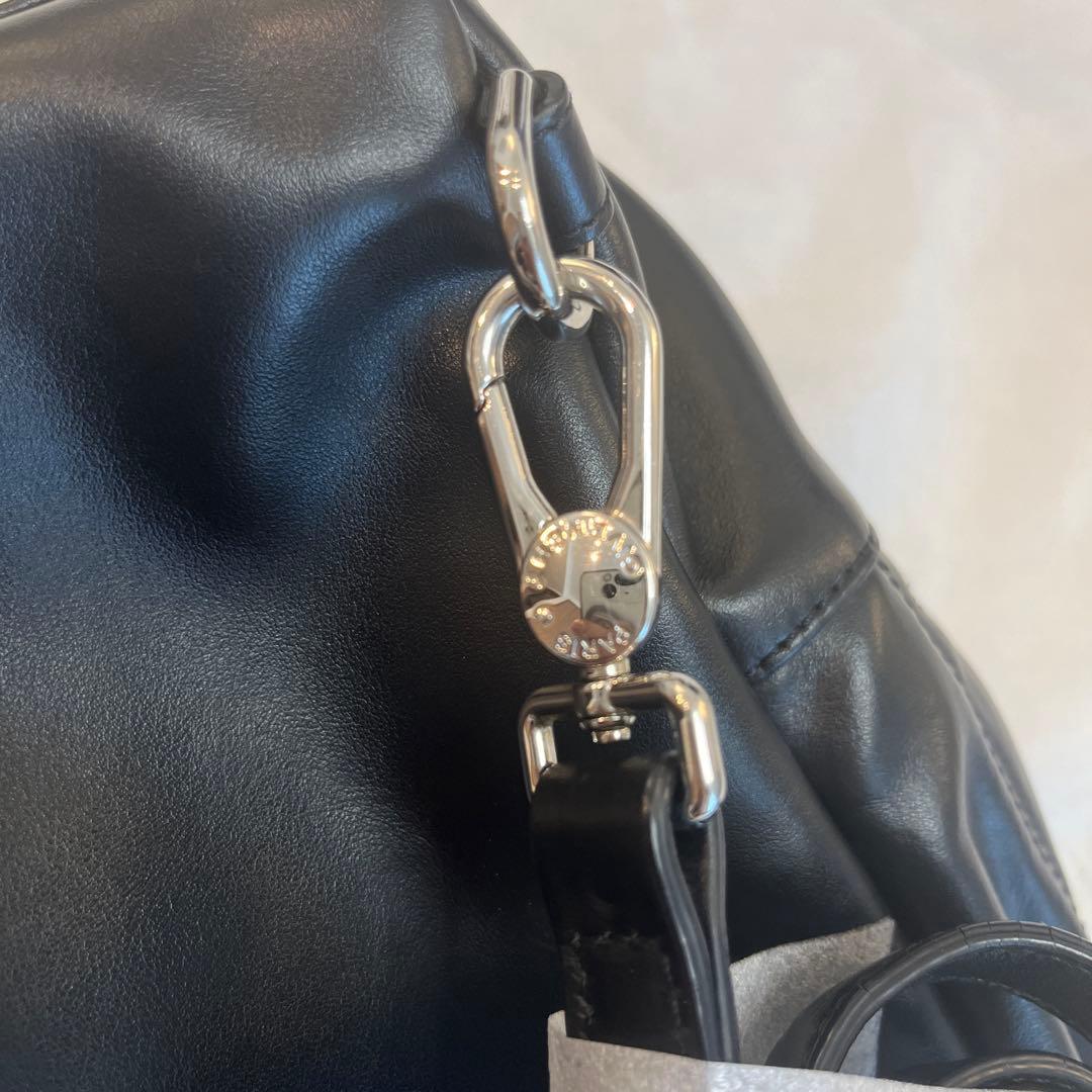 GIVENCHY ナノ バックパック