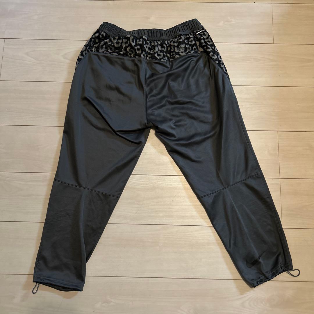 F.C.R.B.GYM フード付きジャケット ダークグレー