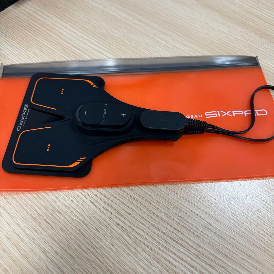 シックスパッド SE-AF03 チェストフィット 美品　定価３万