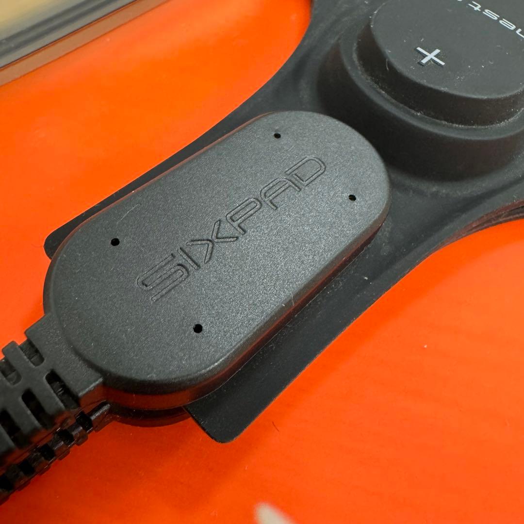 シックスパッド SE-AF03 チェストフィット 美品　定価３万