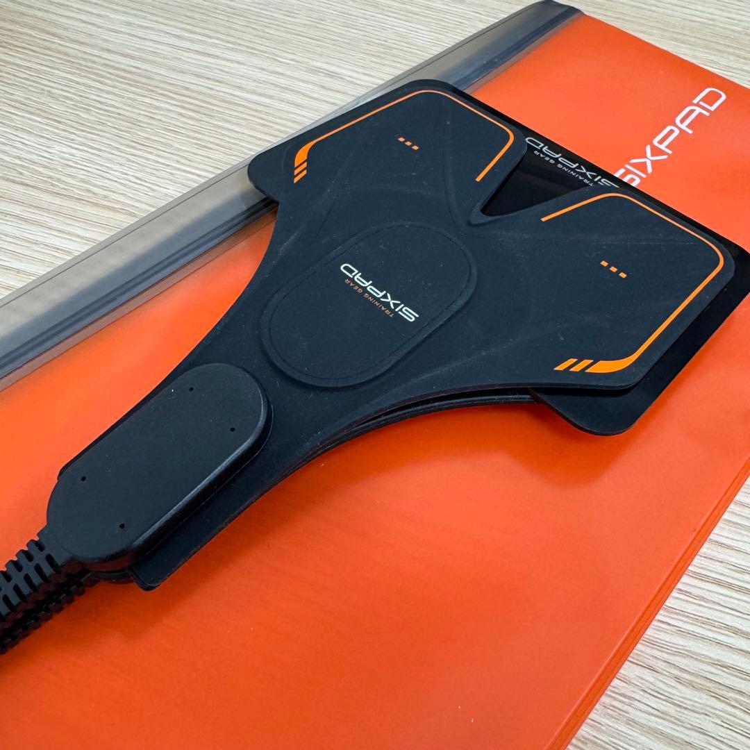 シックスパッド SE-AF03 チェストフィット 美品　定価３万