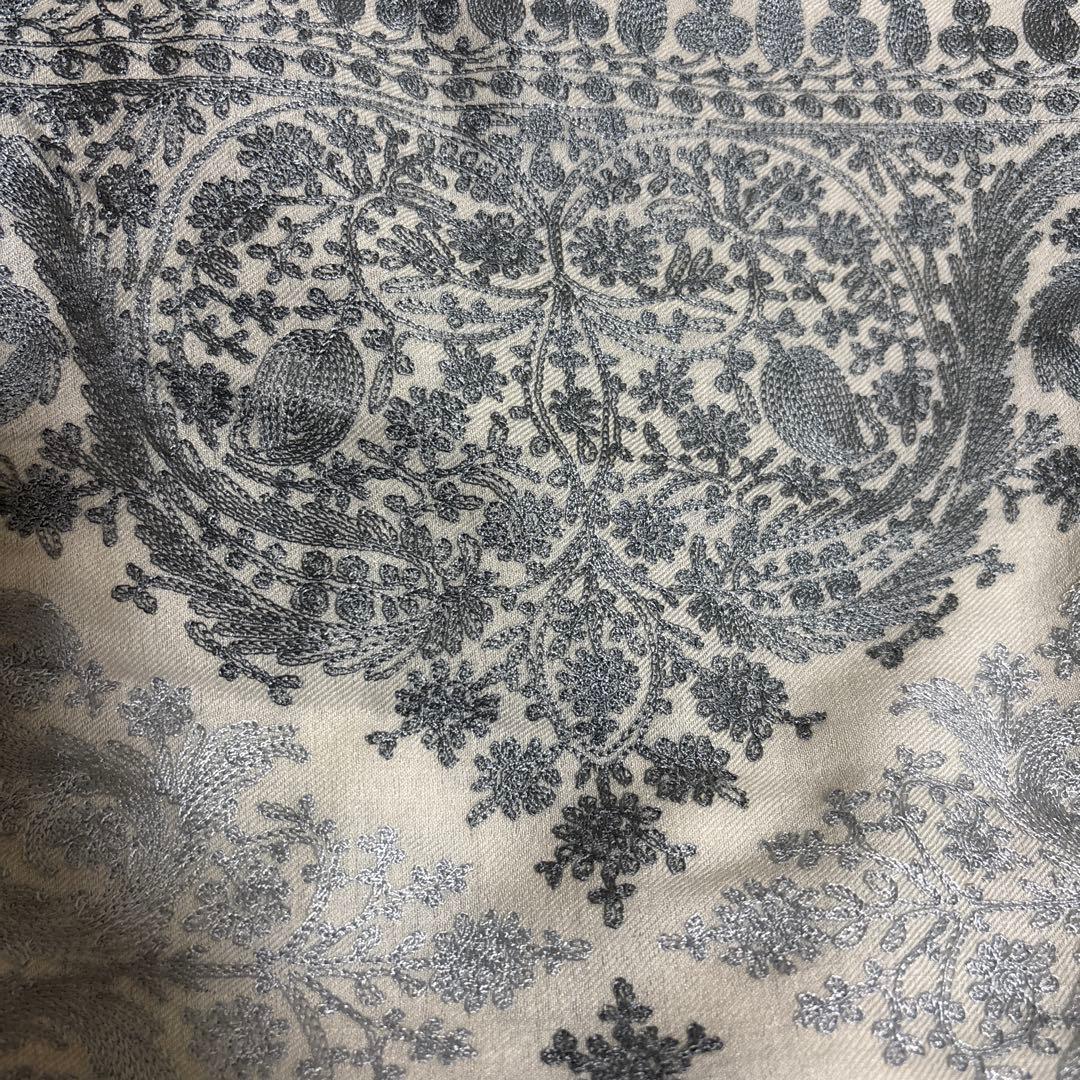 【お値引き不可】トルコで購入　刺繍ストール