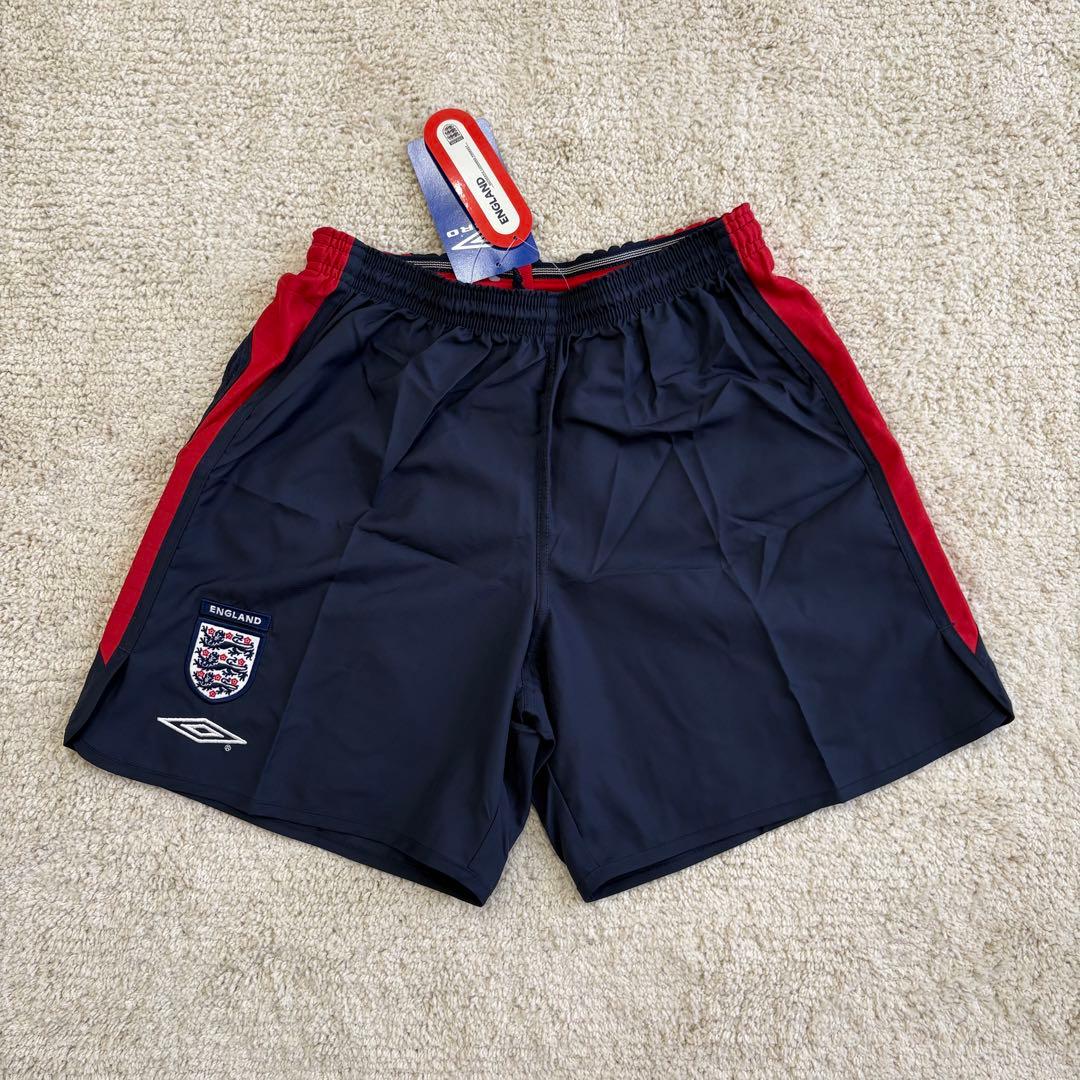 《希少》《新品タグ付き》イングランド代表 　ユニフォーム　レディース　アンブロ