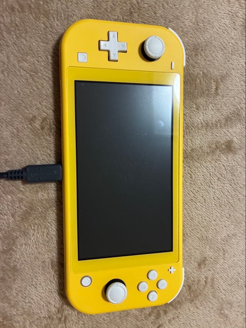 switch Lite イエロー
