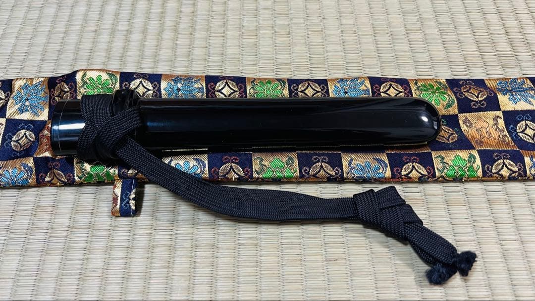 模造刀 拵え 短刀 二重刃文 御守刀 居合刀 高級刀袋付き 251012-1