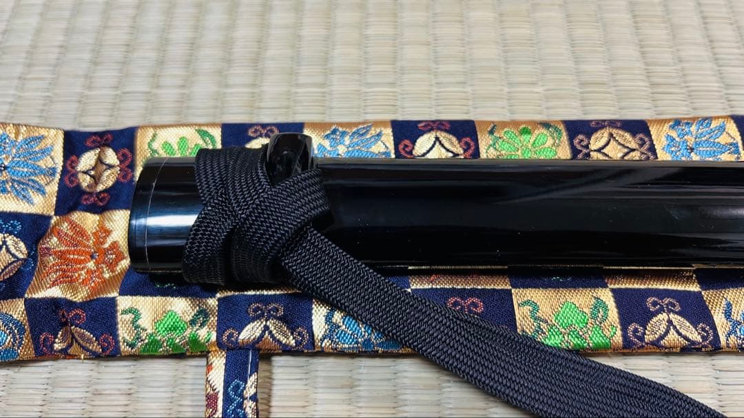 模造刀 拵え 短刀 二重刃文 御守刀 居合刀 高級刀袋付き 251012-1