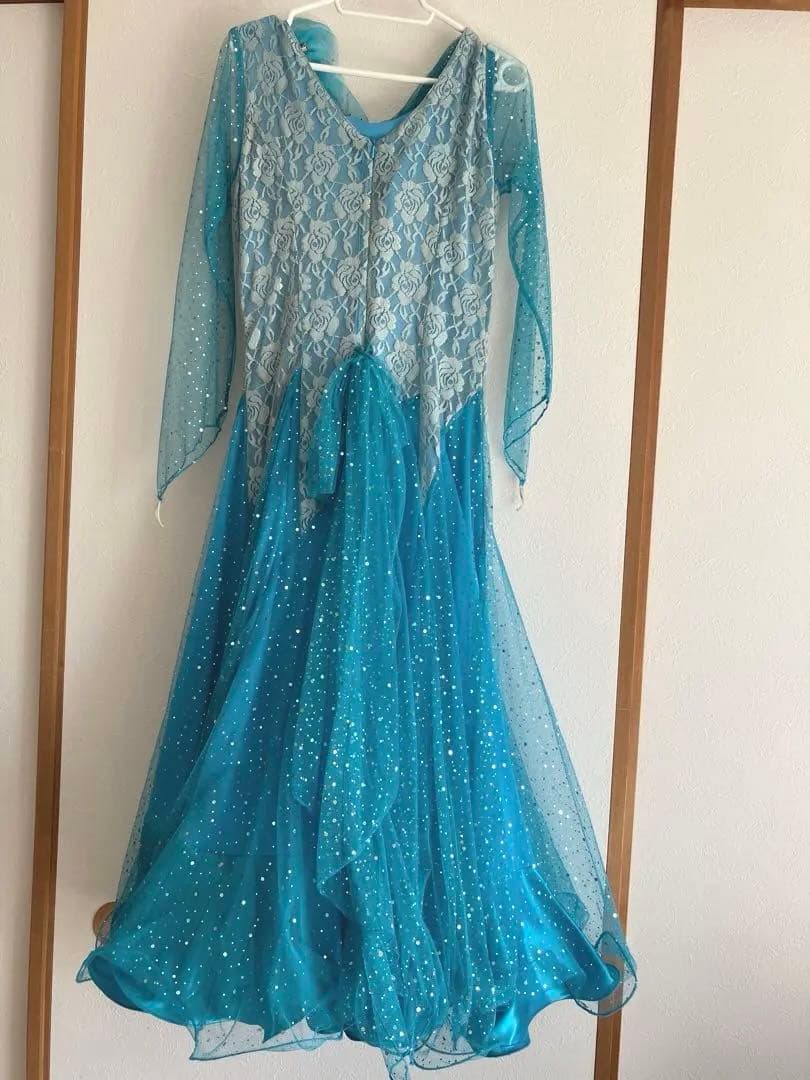 ダンスドレス　ダンスウェア　イチオク　スパンコール付き　M〜L