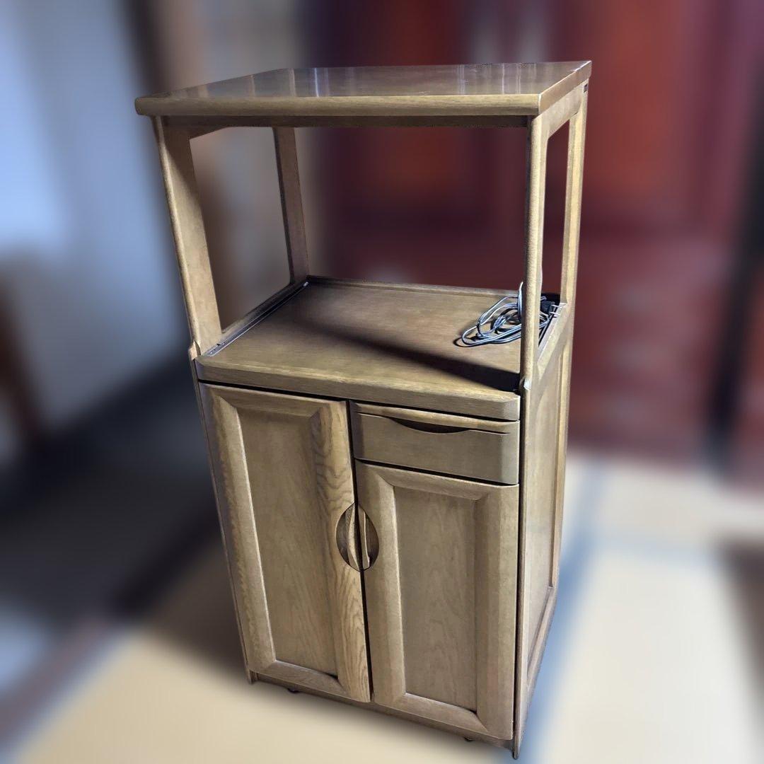 カリモク　　レンジボード・レンジ台　キャスター付き 送料込み　配線付き