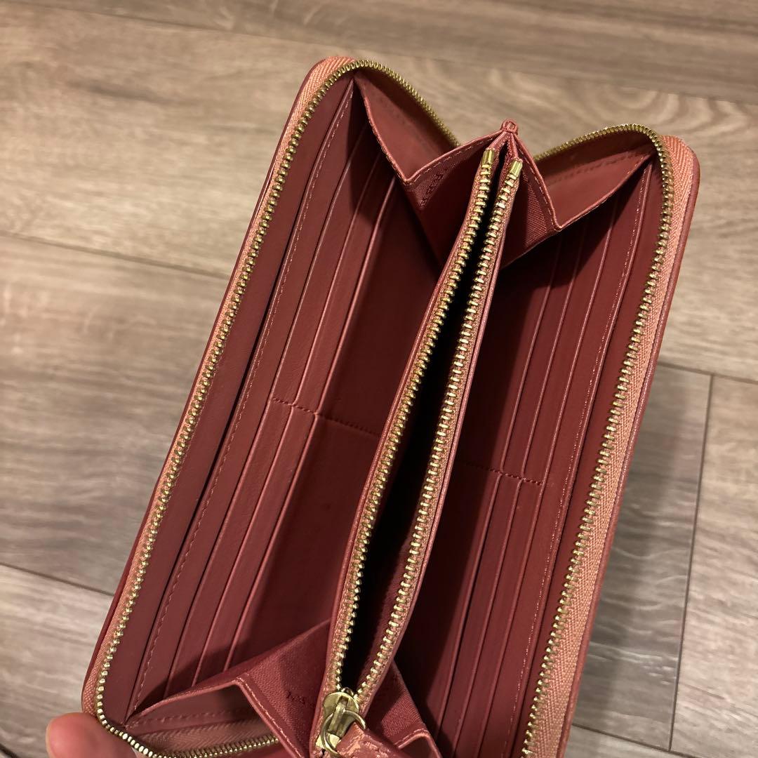 Burberry長財布 ノバチェック　ラウンドファスナー