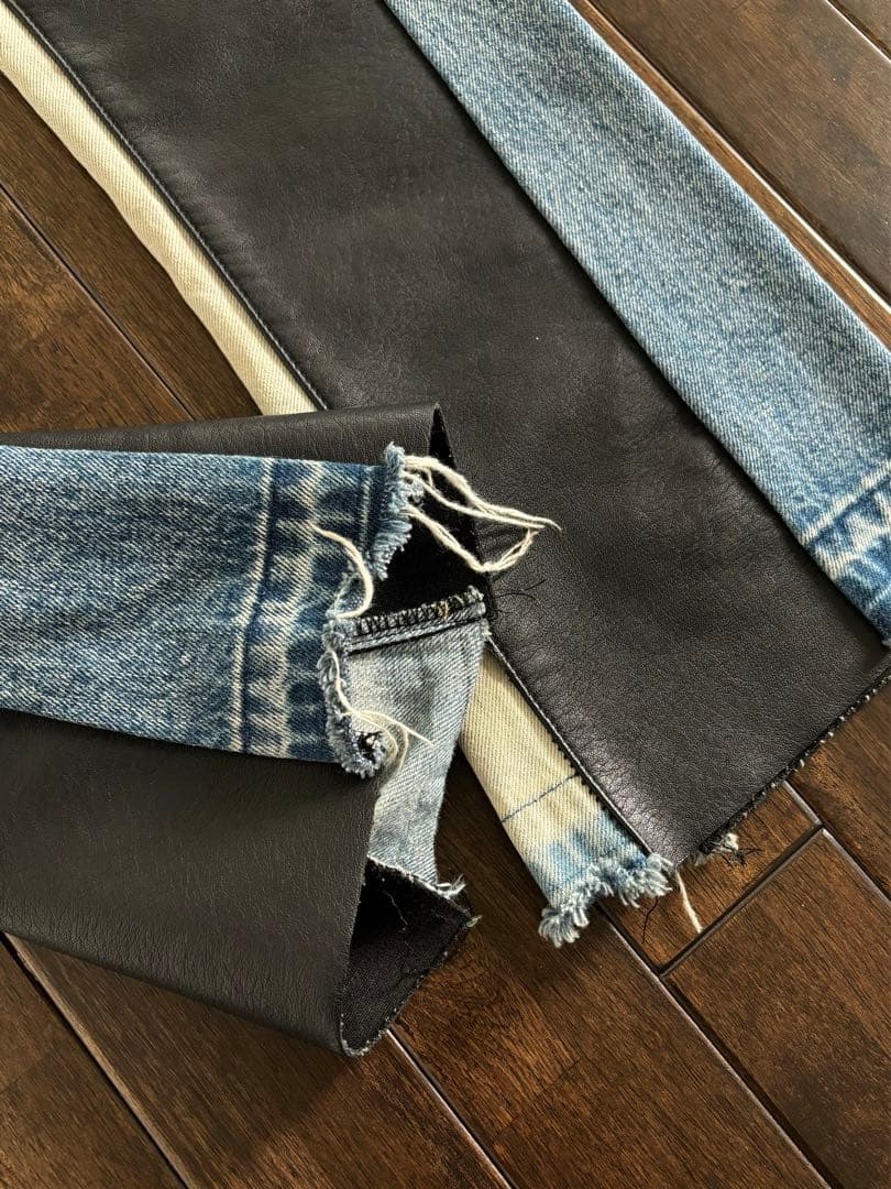 mnml ミニマル/極美品 フェイクレザー×デニム 再構築フレアパンツ(28)