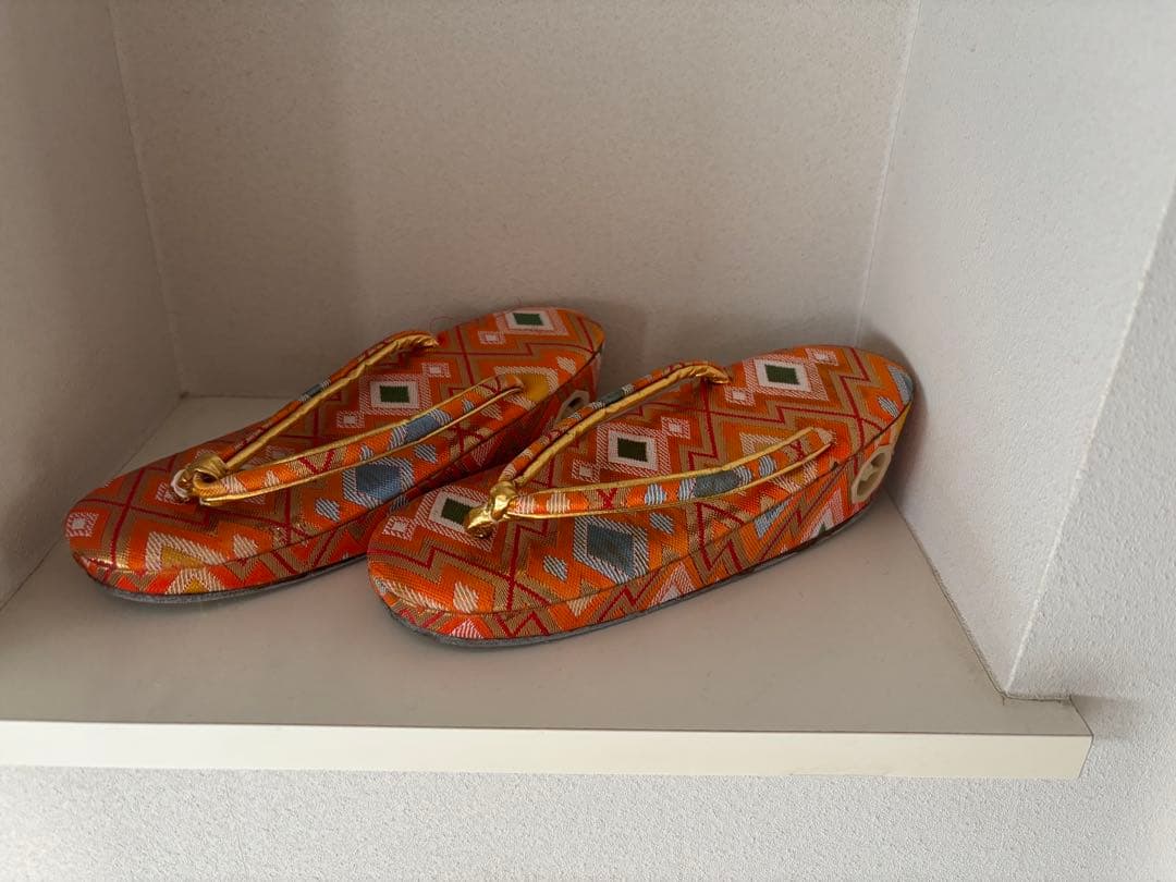 【値下げ】7歳　女の子用フルセット　裾除け　正絹　七五三　金刺繍入り　他小物付き