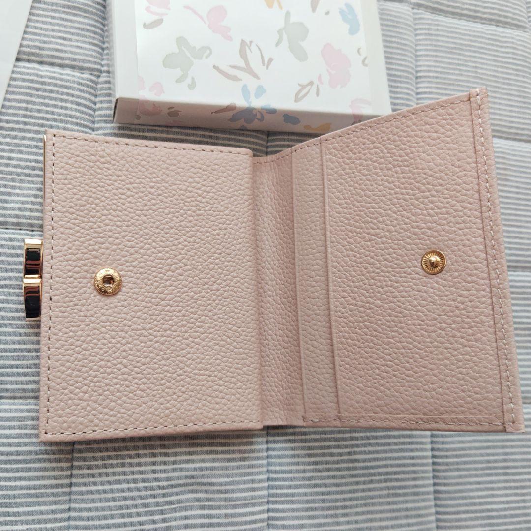 新品】皇居 財布 二つ折り がま口 ピンクベージュ - メルカリ