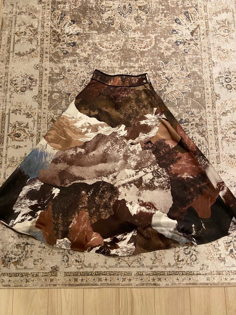 UNITED TOKYO ランドスケープ柄フレアスカート　Sサイズ