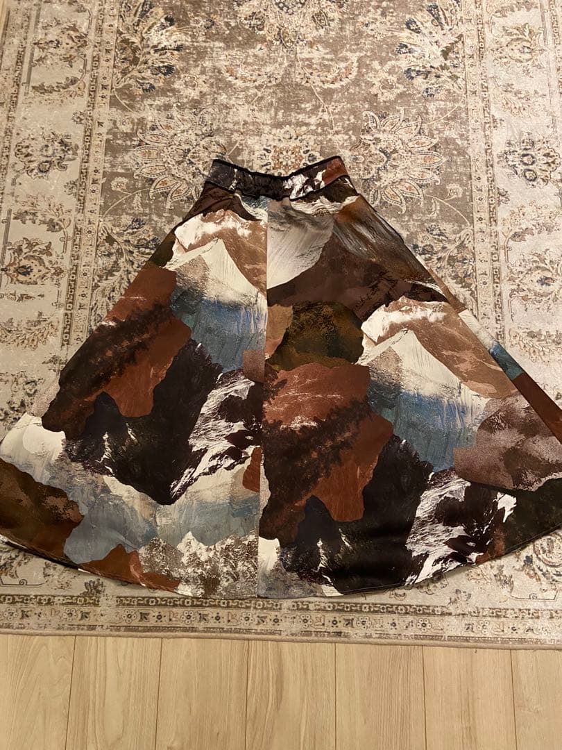 UNITED TOKYO ランドスケープ柄フレアスカート　Sサイズ