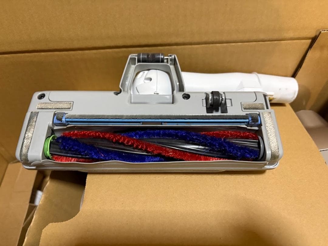 紙パック式クリーナー CV-KP900M 　日立