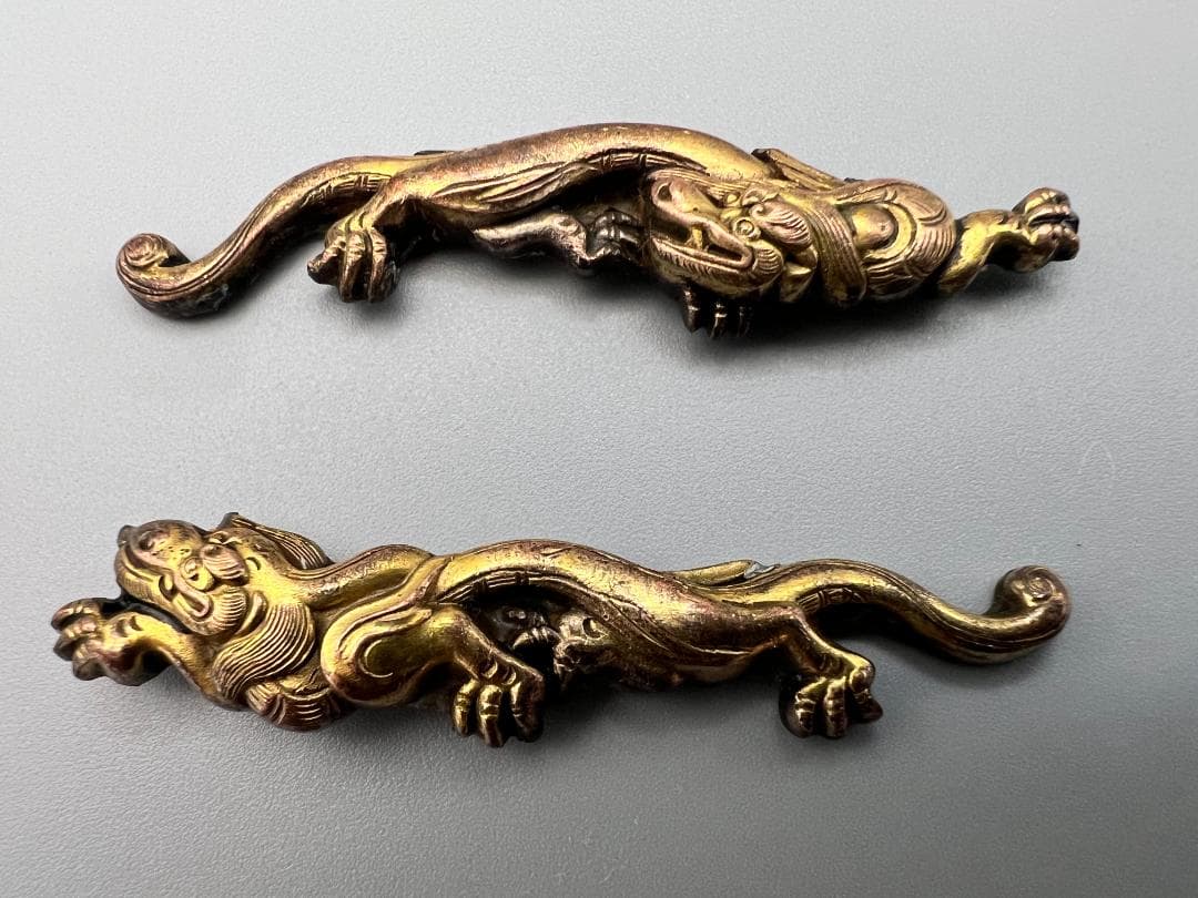 海】江戸明治金工 双龍図 手彫 目貫一体 銅製 骨董品 専用箱付 - メルカリ